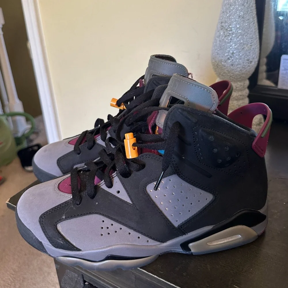 Men’s Air Jordan 6 Retro GS 'Bordeaux'
Size 9. Classic Release . Good condition - Picture 2 of 13